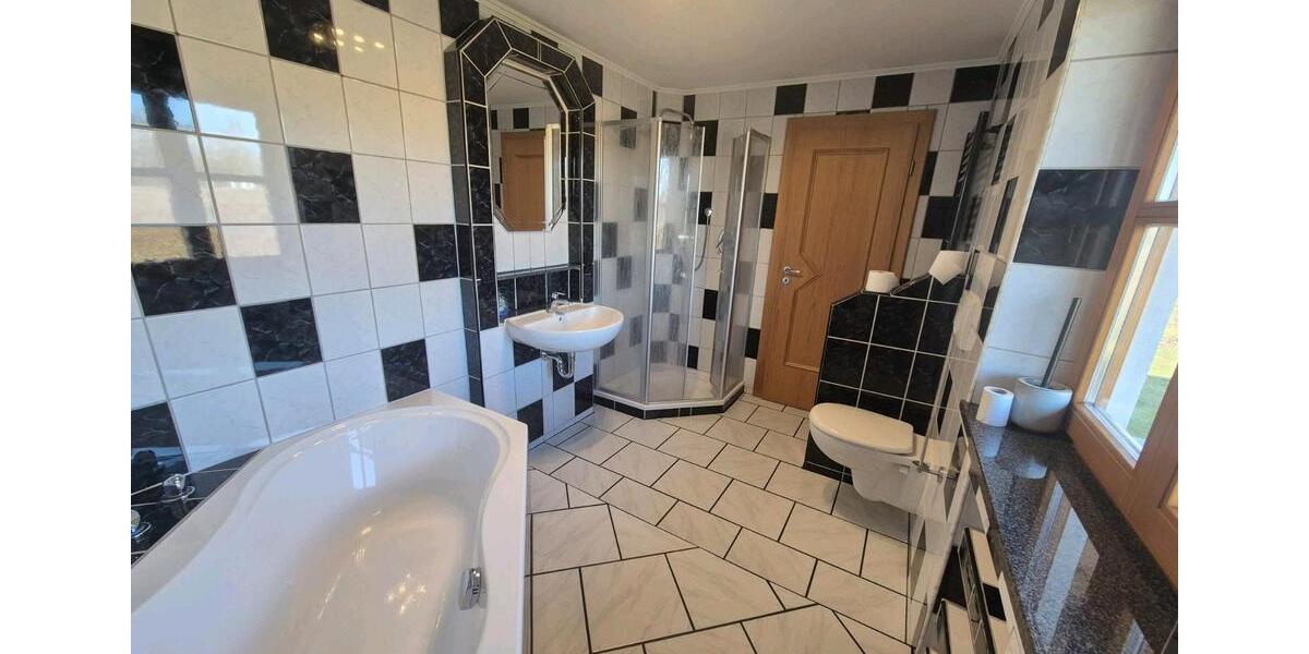 Etagenwohnung Neuburg am Inn - 2 Zimmer, 67 m&sup2;, 800&euro; | Angebot:25395583