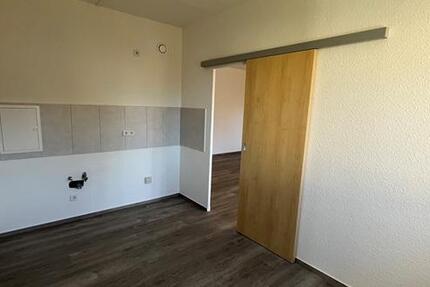 Platz für Sie: Großzügige 2-Raum-Wohnung mit Balkon
