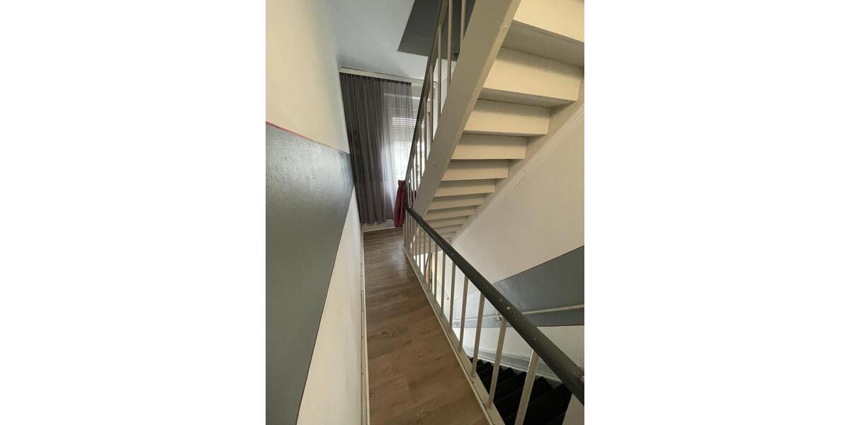 Etagenwohnung Koblenz Bisholder - 1 Zimmer, 25 m&sup2;, 300&euro; | Angebot:25265190