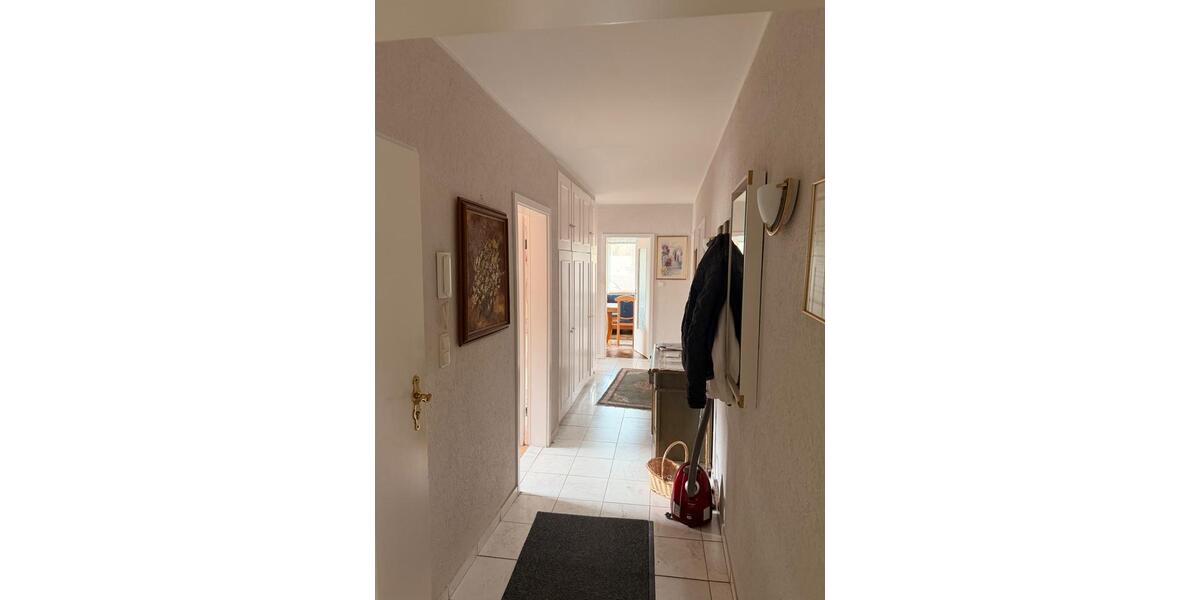 Erdgeschoßwohnung Großalmerode - 7 Zimmer, 141 m&sup2;, 1.100&euro; | Angebot:26535603