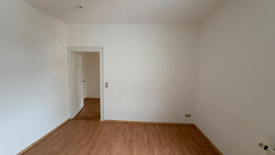 Etagenwohnung Gotha - 4 Zimmer, 96 m&sup2;, 700&euro; | Angebot:26615525