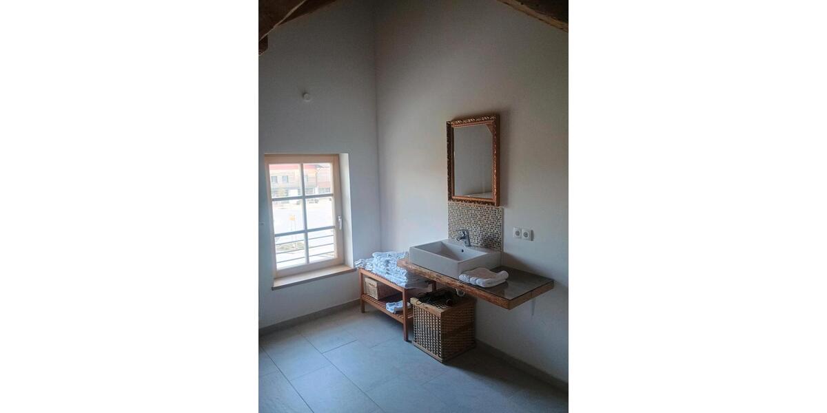 Dachgeschoßwohnung Hutthurm - 2 Zimmer, 82 m&sup2;, 600&euro; | Angebot:26602902