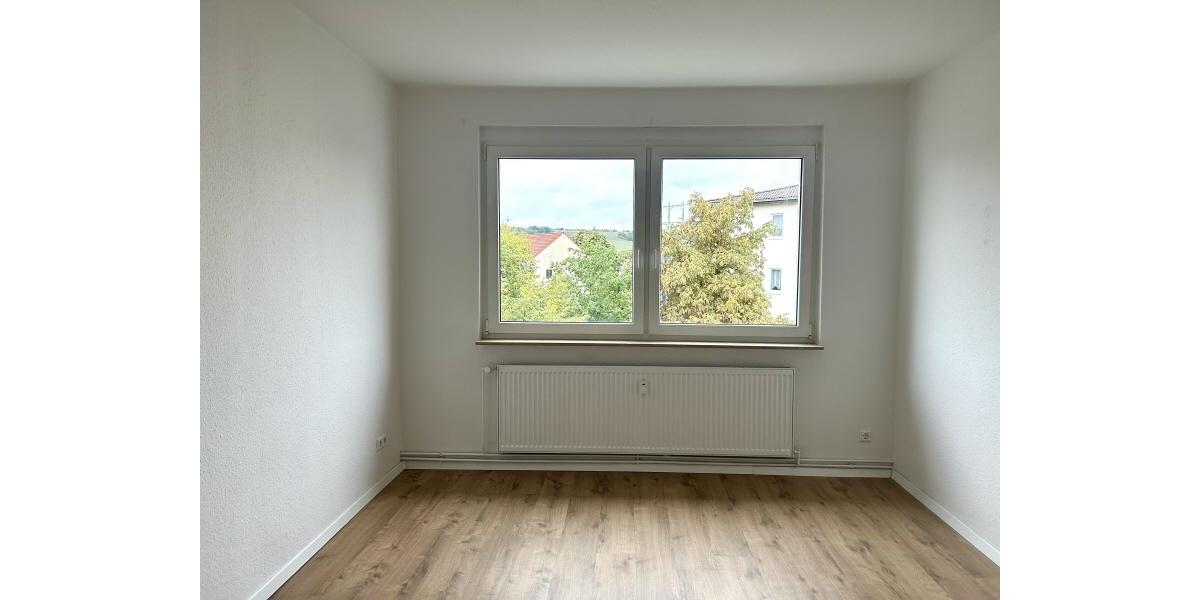 Etagenwohnung Kraftsdorf - 2 Zimmer, 47 m&sup2;, 310&euro; | Angebot:26005414