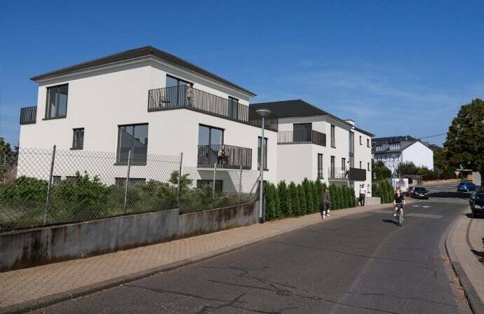 Etagenwohnung Trier Weismark-Feyen - 2 Zimmer, 95 m&sup2;, 1.440&euro; | Angebot:25680841