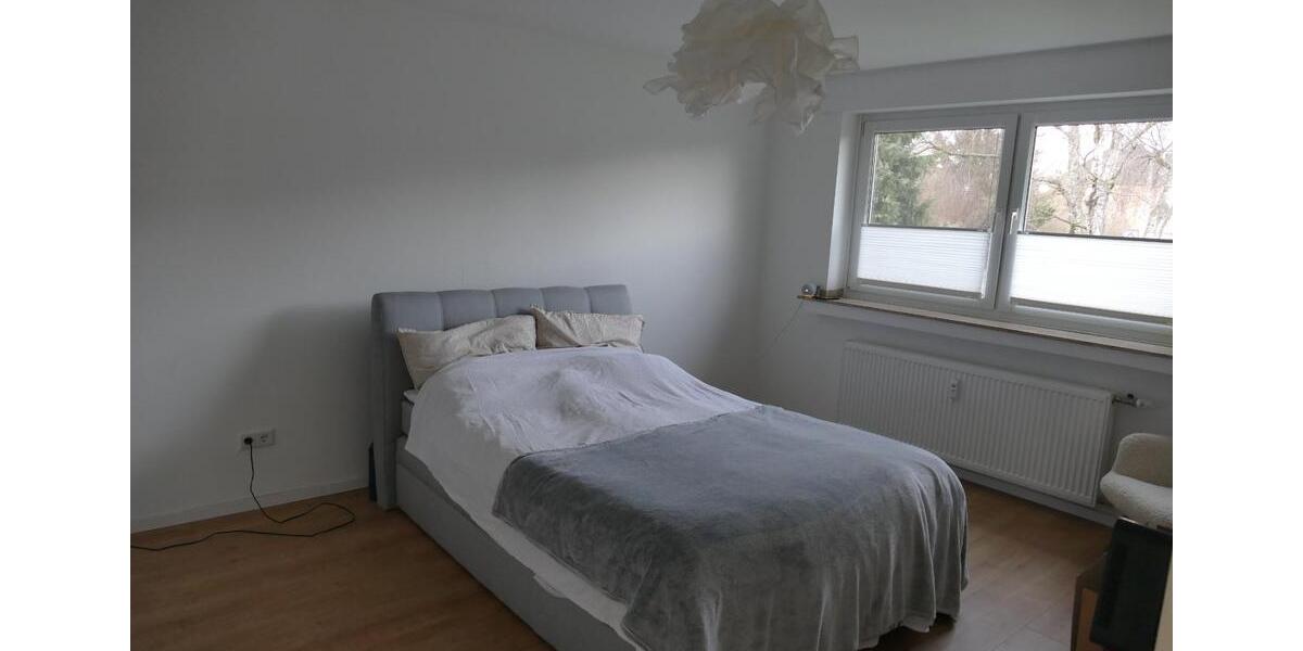 Etagenwohnung Korschenbroich - 2 Zimmer, 72 m&sup2;, 900&euro; | Angebot:25917238
