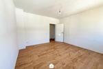 Dachgeschoßwohnung Greiz - 4 Zimmer, 83 m&sup2;, 495&euro; | Angebot:26476621