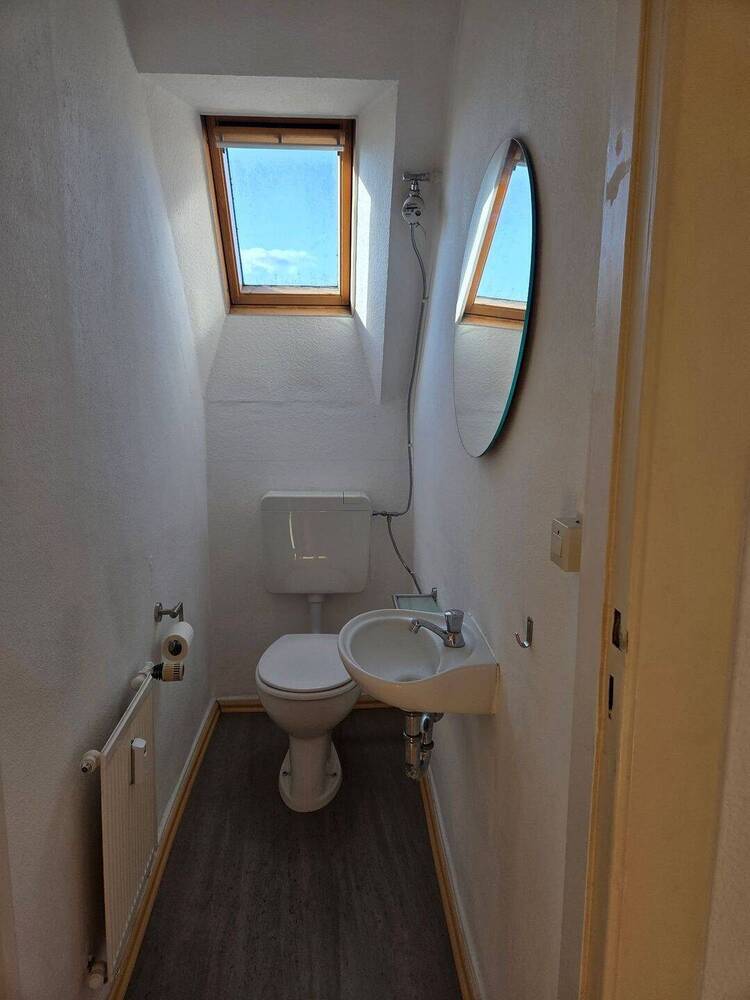 Große 3 Zimmer Wohnung mit Balkon und Einbauküche