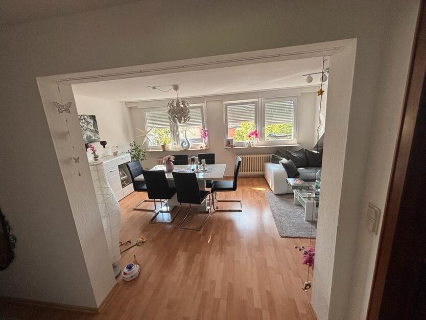 2 ZKB gemütliche Dachgeschoßwohnung in Gersweiler zu vermieten