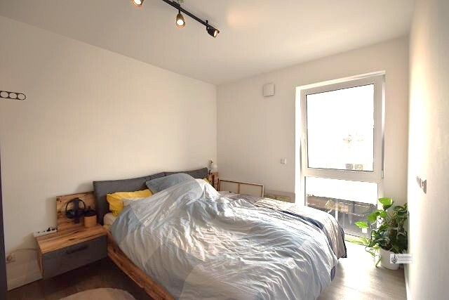 2-Zimmer-OG-Wohnung + 65,80 m² Wohnfläche + Aufzug + Balkon + Carport + EBK kann übernommen werden