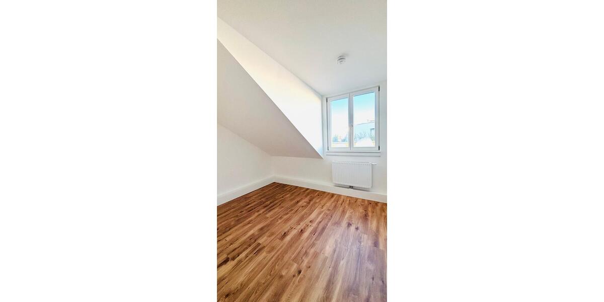 Dachgeschoßwohnung Flensburg Altstadt - 4 Zimmer, 102 m&sup2;, 1.261&euro; | Angebot:26647451