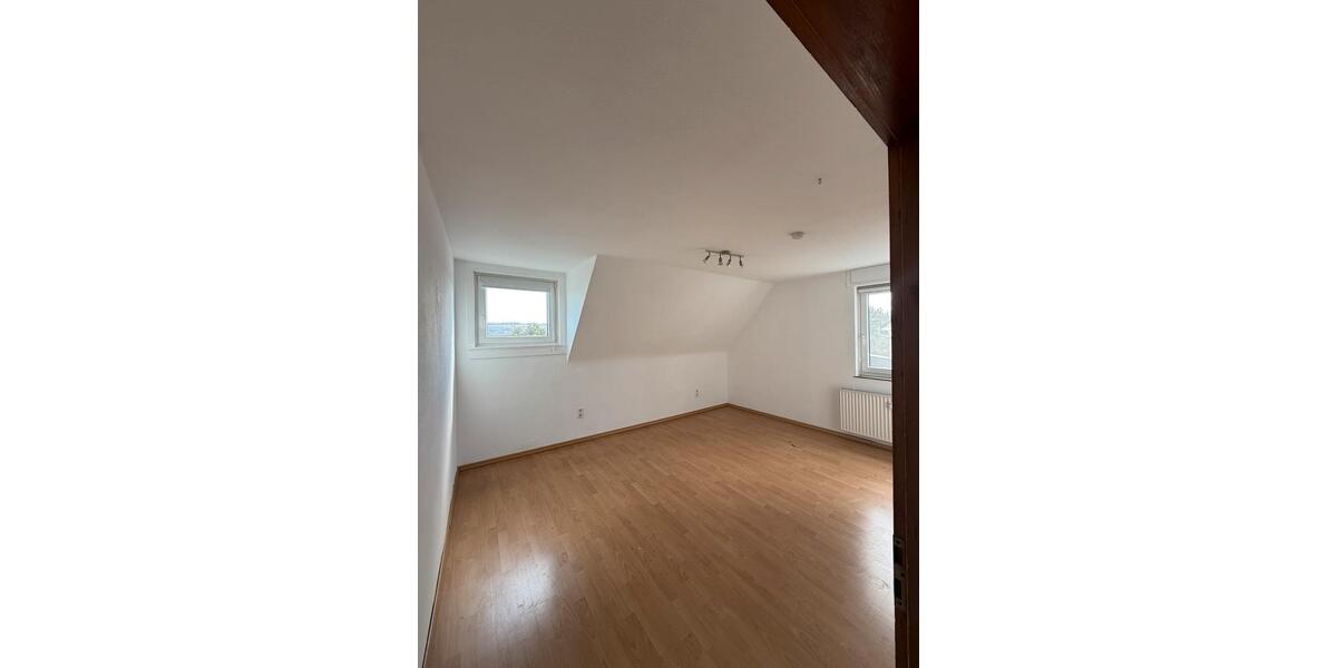 Dachgeschoßwohnung Wetzlar Naunheim - 3 Zimmer, 60 m&sup2;, 800&euro; | Angebot:25947863