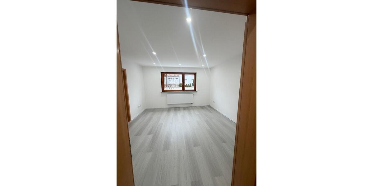Erdgeschoßwohnung Amstetten - 3 Zimmer, 88 m&sup2;, 1.300&euro; | Angebot:26611027