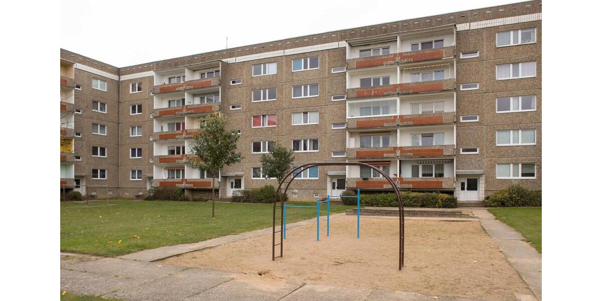 Etagenwohnung Neubrandenburg Datzeberg - 4 Zimmer, 76 m&sup2;, 263&euro; | Angebot:26618123