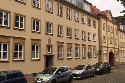 Wohnung Stralsund Altstadt - 2 Zimmer, 50 m&sup2;, 500&euro; | Angebot:26659725