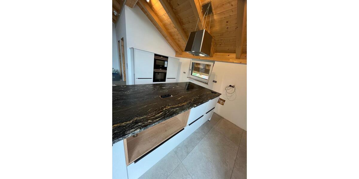 Penthouse Wohnung 110 m2+14m2 Dachterasse 2 zimmer