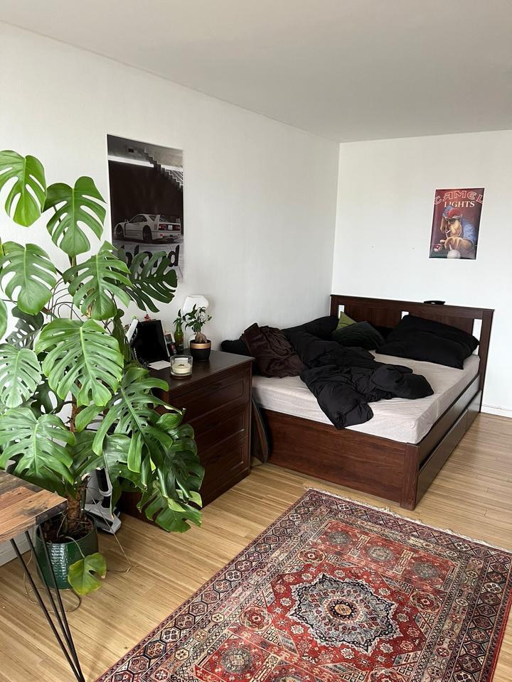 Zwischenmiete - 32m2 8. Stock mit Balkon Neubau zimmer