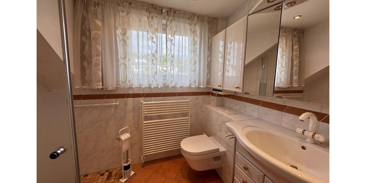 Dachgeschoßwohnung Kirn - 4 Zimmer, 95 m&sup2;, 700&euro; | Angebot:24523268