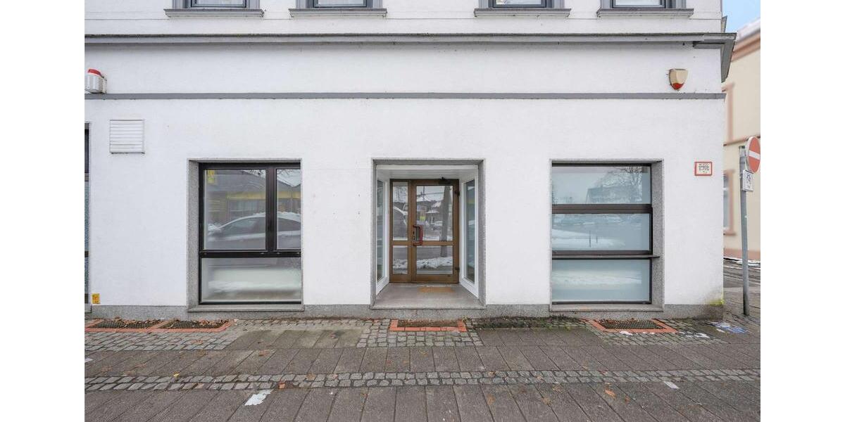 Gewerbeobjekt Bremen Burglesum - 5 Zimmer, 8 m&sup2;, 590&euro; | Angebot:24732635