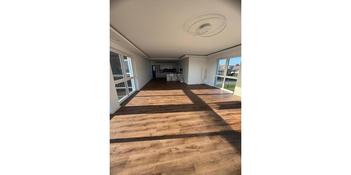 Dachgeschoßwohnung Limburg an der Lahn - 1 Zimmer, 154 m&sup2;, 1.800&euro; | Angebot:24416726