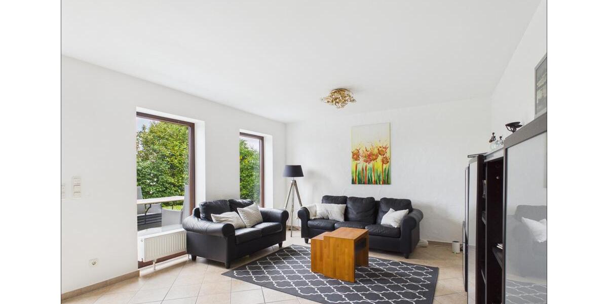 Einfamilienhaus Mömbris - 8 Zimmer, 350 m&sup2;, 2.900&euro; | Angebot:26367496