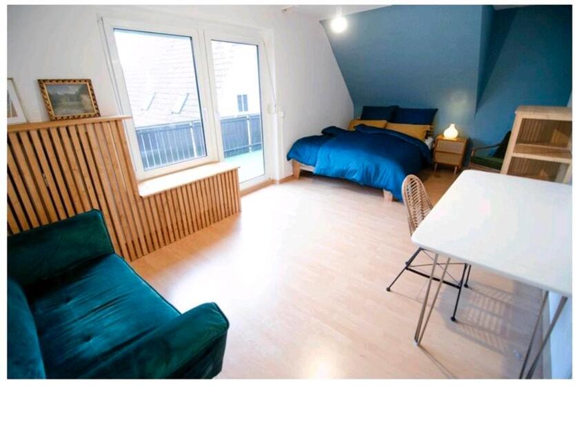Nachmieterin für WG-Zimmer in bester Lage in Stuttgart
