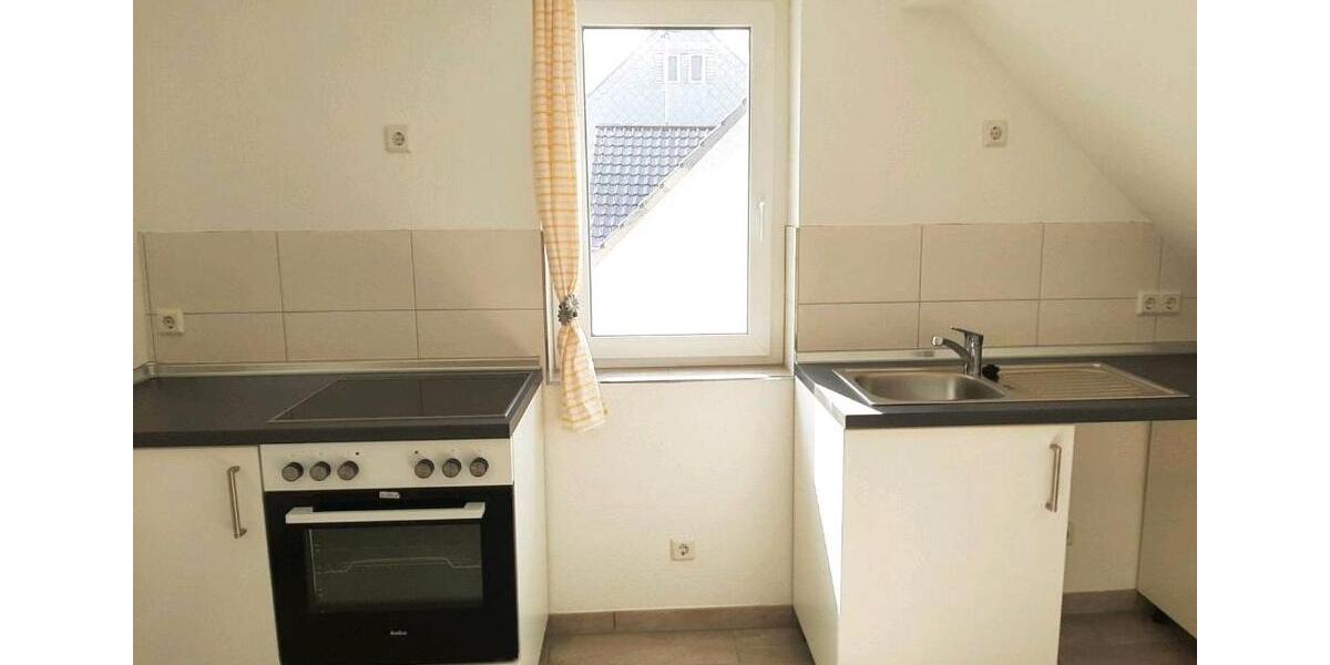 Dachgeschoßwohnung Bergen - 2 Zimmer, 43 m&sup2;, 390&euro; | Angebot:25883277