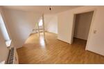 Dachgeschoßwohnung Limbach-Oberfrohna Oberfrohna - 2 Zimmer, 37 m&sup2;, 220&euro; | Angebot:26211120