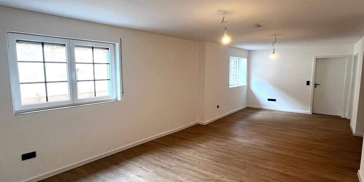 Zimmer Nußbaum - 3 Zimmer, 85 m&sup2;, 950&euro; | Angebot:25683777