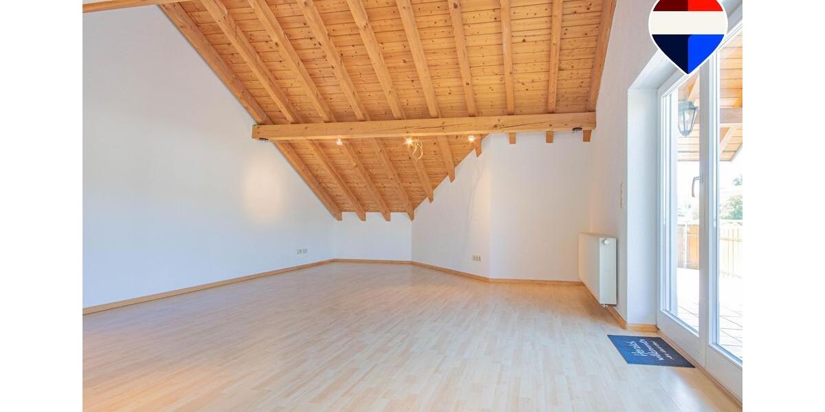 Dachgeschoßwohnung Waldshut-Tiengen Tiengen - 4.5 Zimmer, 110 m&sup2;, 750&euro; | Angebot:26630278