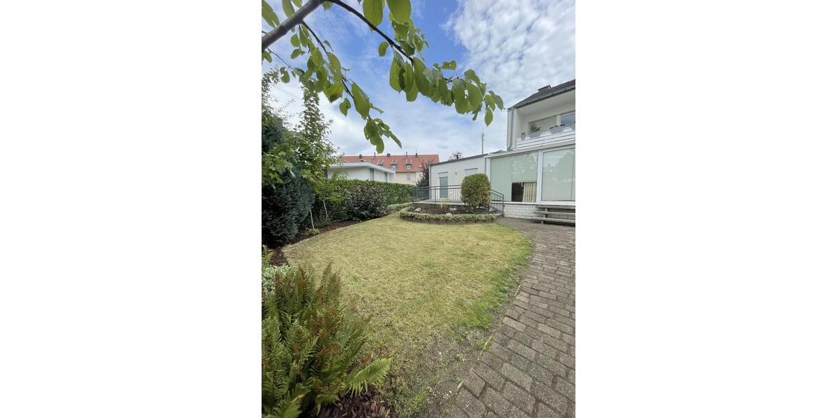 Erdgeschoßwohnung Heinsberg - 4 Zimmer, 100 m&sup2;, 1.200&euro; | Angebot:24870026