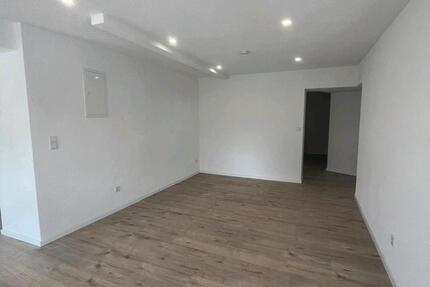 Wohnung Zweibrücken - 2 Zimmer, 77 m&sup2;, 590&euro; | Angebot:24492837