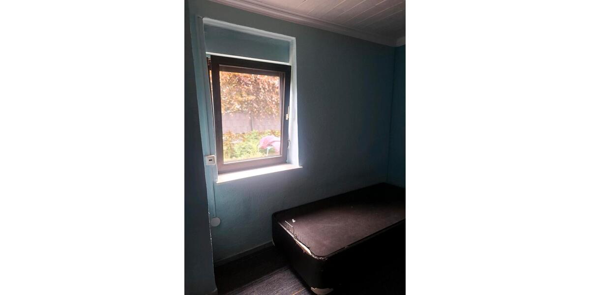 Etagenwohnung Frechen - 7 Zimmer, 150 m&sup2;, 2.200&euro; | Angebot:26498588