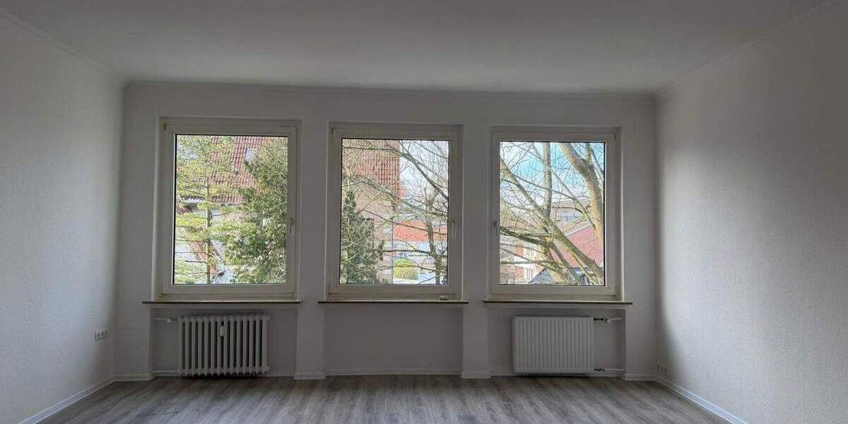 Etagenwohnung Bremerhaven Geestemünde - 3 Zimmer, 120 m&sup2;, 810&euro; | Angebot:25797442