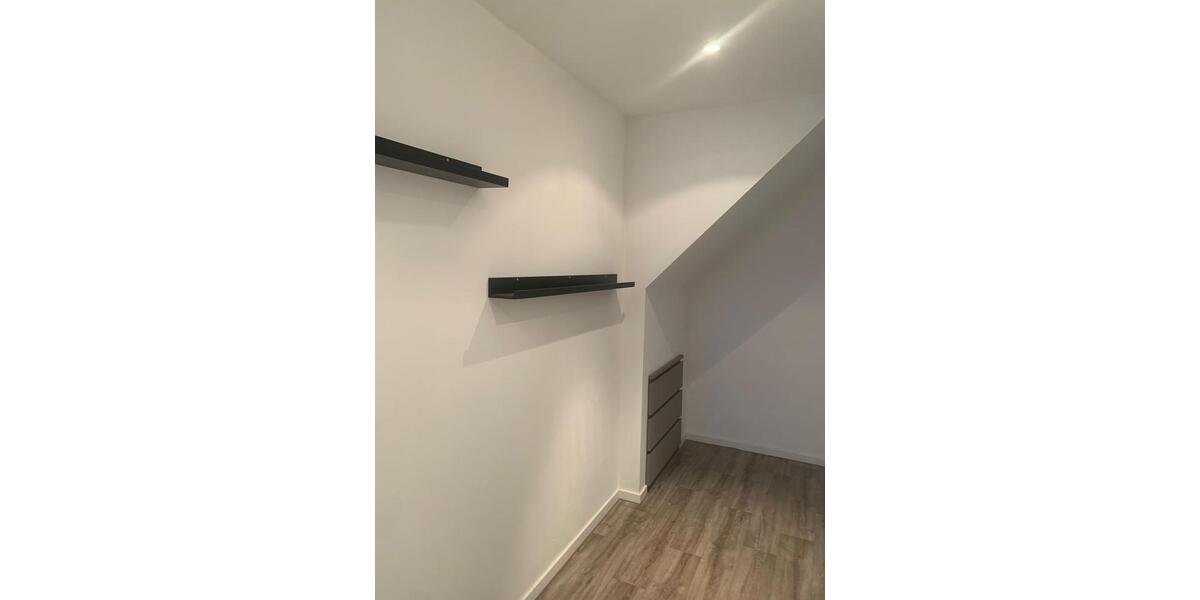 Dachgeschoßwohnung Johanngeorgenstadt - 6 Zimmer, 120 m&sup2;, 750&euro; | Angebot:24775379