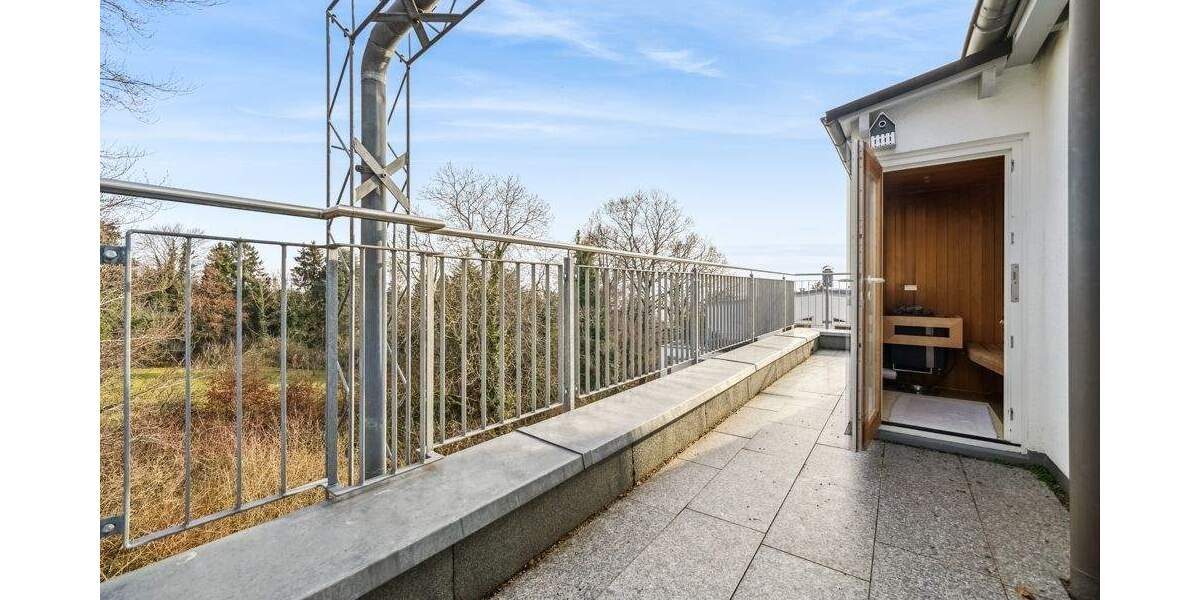 Etagenwohnung Friedrichshafen - 4 Zimmer, 180 m&sup2;, 2.100&euro; | Angebot:25035846