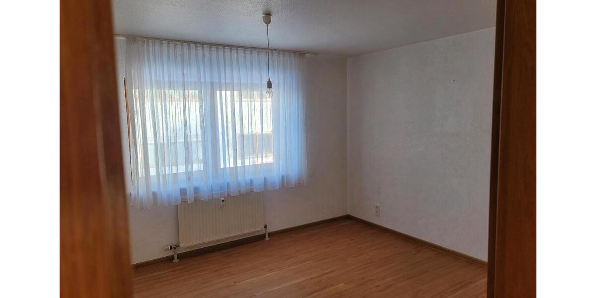 Erdgeschoßwohnung Buchen (Odenwald) - 3 Zimmer, 71 m&sup2;, 680&euro; | Angebot:24801976