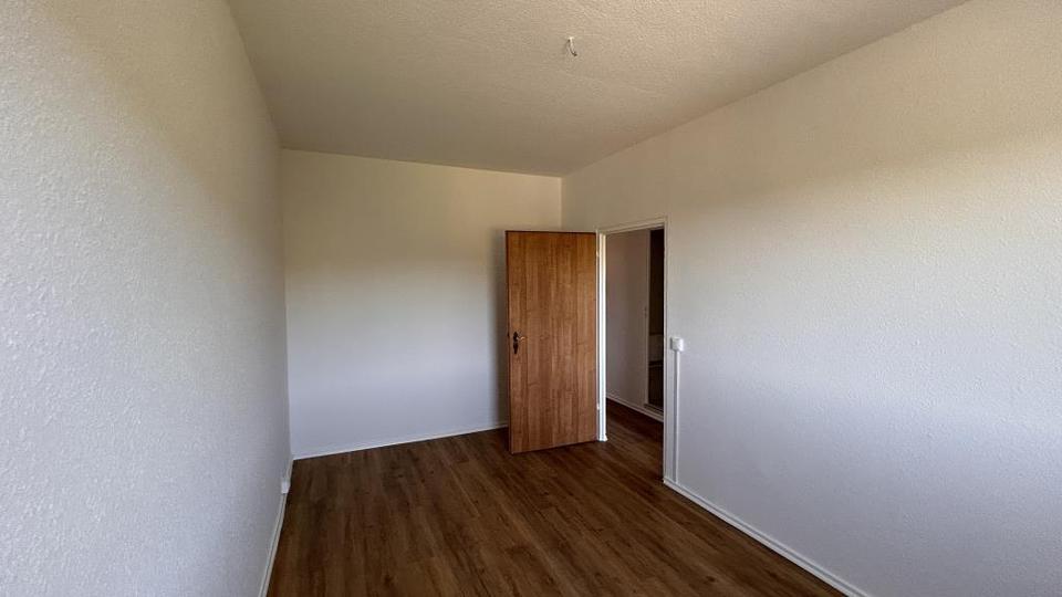 Etagenwohnung Grimma - 3 Zimmer, 62 m&sup2;, 410&euro; | Angebot:25872494