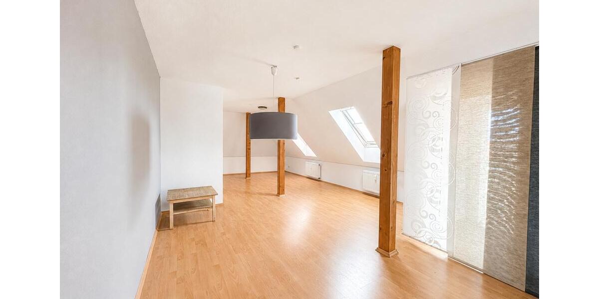 Dachgeschoßwohnung Oldenburg Bloherfelde - 3 Zimmer, 90 m&sup2;, 850&euro; | Angebot:26535452