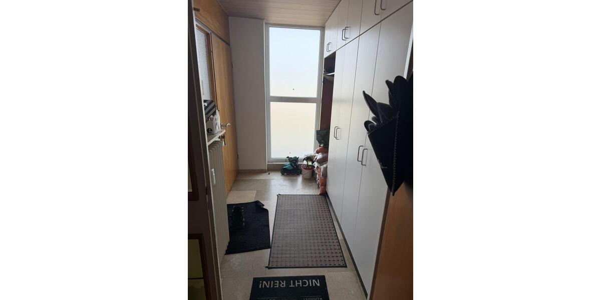 Erdgeschoßwohnung Oettingen in Bayern - 5 Zimmer, 150 m&sup2;, 1.900&euro; | Angebot:25480102