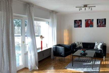 Wohnung Wiesbaden Biebrich - 2 Zimmer, 90 m&sup2;, 1.400&euro; | Angebot:24386483