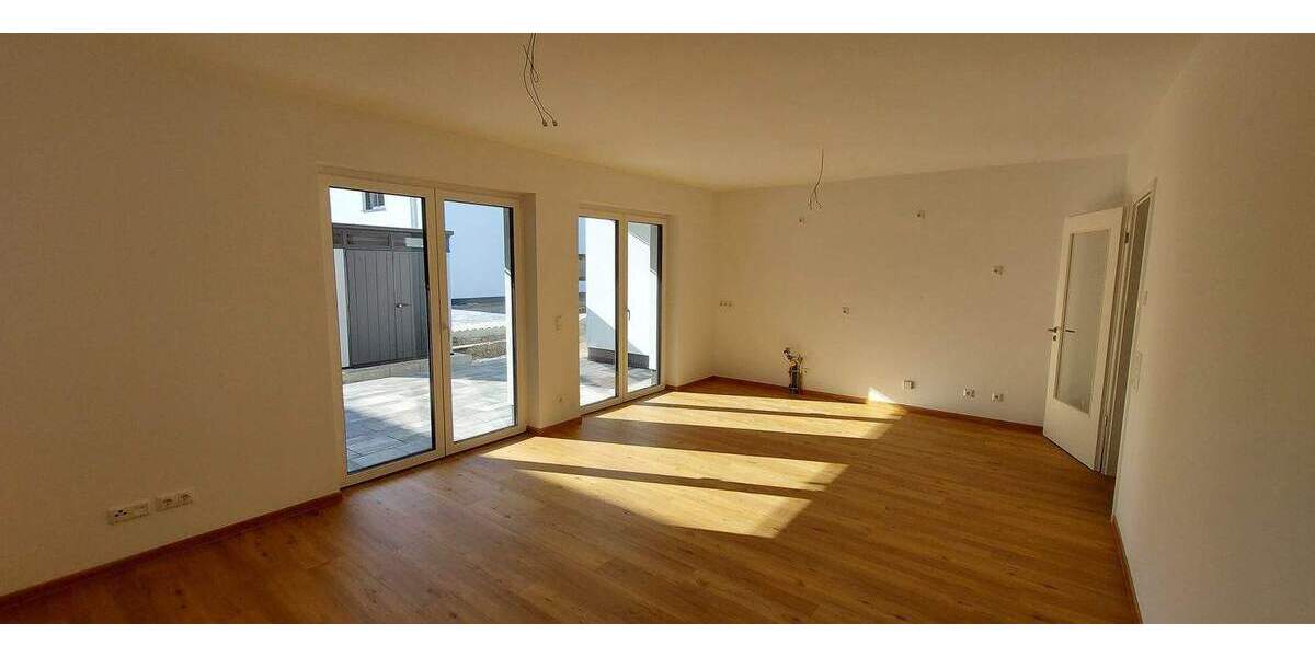 Terrassenwohnung Stralsund Tribseer - 3 Zimmer, 100 m&sup2;, 1.350&euro; | Angebot:26155576