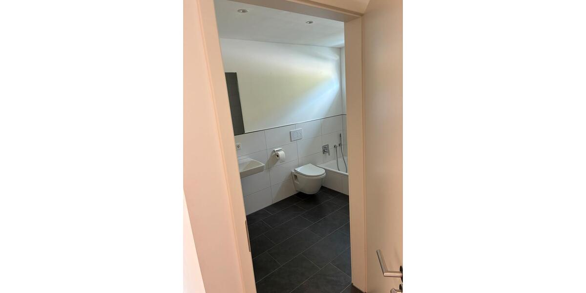 Erdgeschoßwohnung Frickingen - 3 Zimmer, 93 m&sup2;, 1.280&euro; | Angebot:26561045