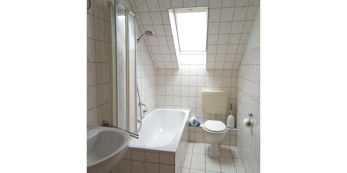 Dachgeschoßwohnung Königslutter am Elm - 3 Zimmer, 60 m&sup2;, 360&euro; | Angebot:25025470