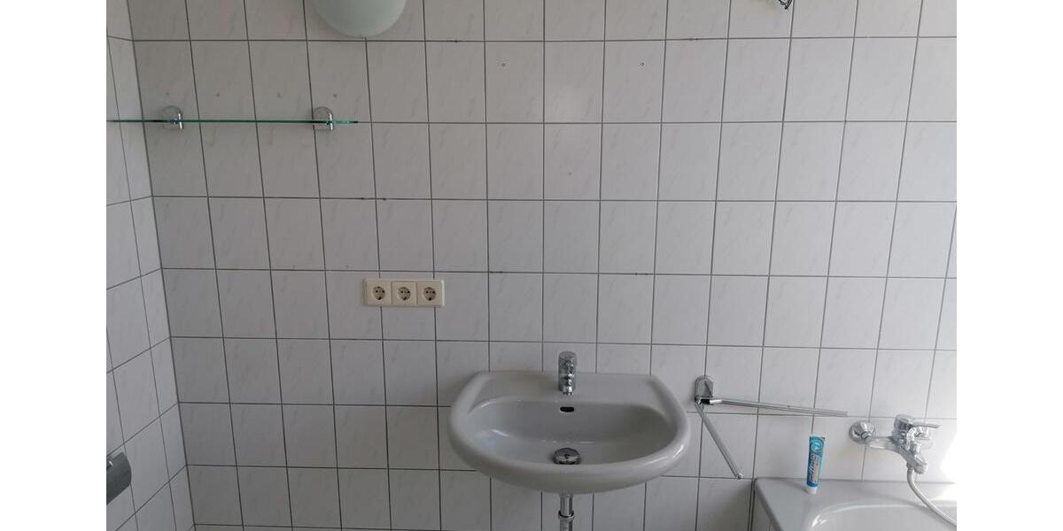 Schöne Wohnung in Schönburg, teilmöbliert, inkl. PKW Stellplatz 1 zimmer