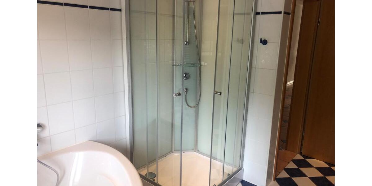 Dachgeschoßwohnung Lissendorf - 3 Zimmer, 143 m&sup2;, 1.050&euro; | Angebot:25056598