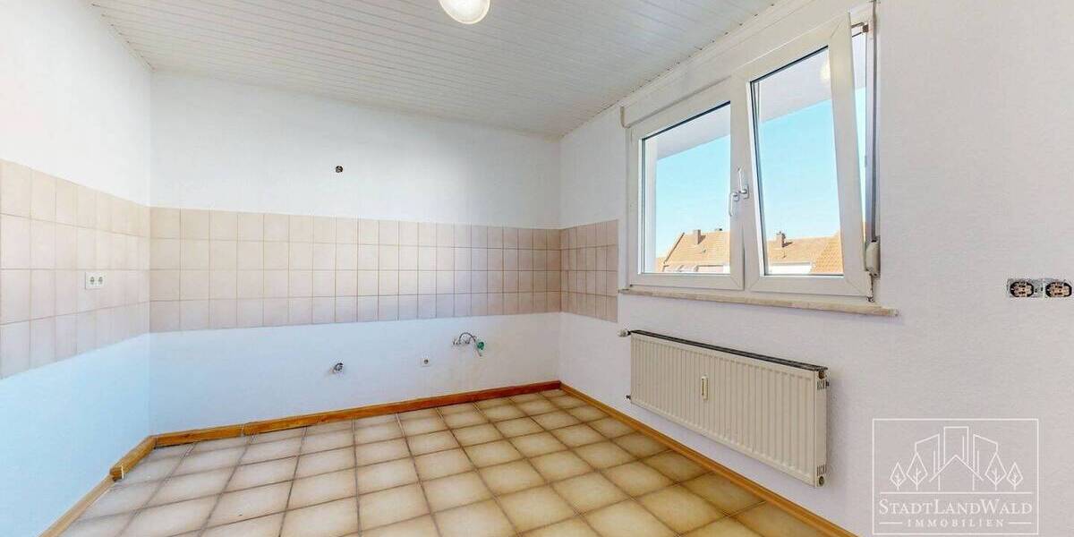 Ruhig wohnen-zentral leben: Renovierte ruhige 3-ZKB Mietwohnung im 2.OG 3 zimmer