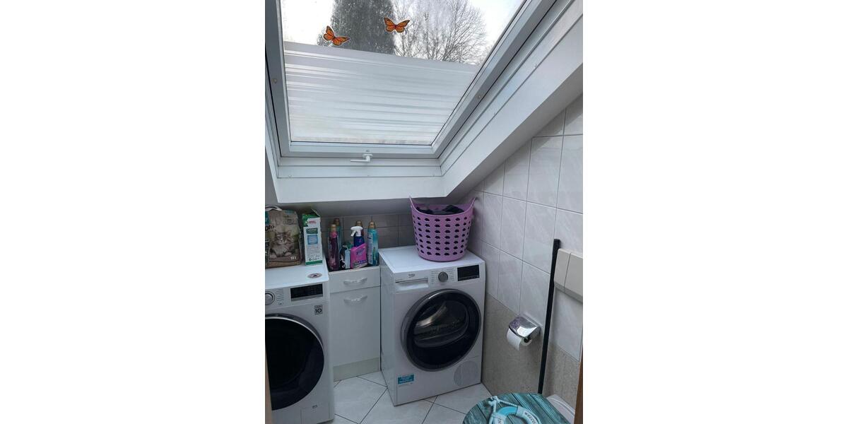 Dachgeschoßwohnung Morsbach - 3 Zimmer, 93 m&sup2;, 600&euro; | Angebot:26548385