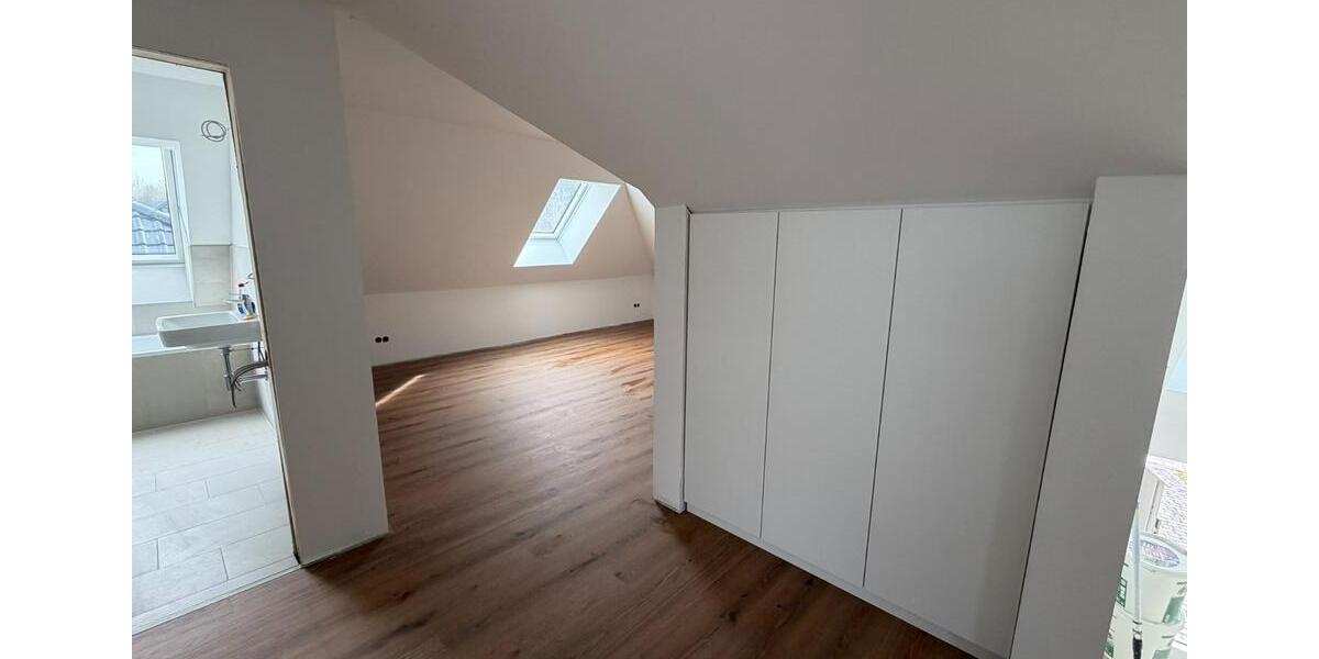 Dachgeschoßwohnung Fahrdorf - 3 Zimmer, 92 m&sup2;, 1.525&euro; | Angebot:25931741