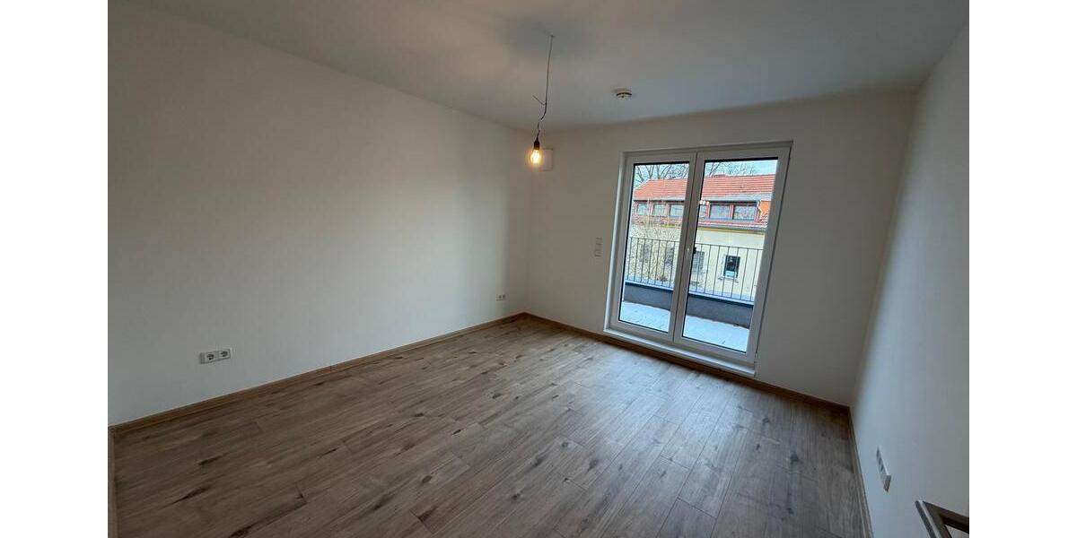 Dachgeschoßwohnung Berlin Treptow-Köpenick - 2 Zimmer, 65 m&sup2;, 1.430&euro; | Angebot:22987353