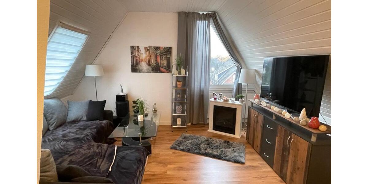 Dachgeschoßwohnung Norderstedt Garstedt - 1.5 Zimmer, 50 m&sup2;, 1.200&euro; | Angebot:26040017
